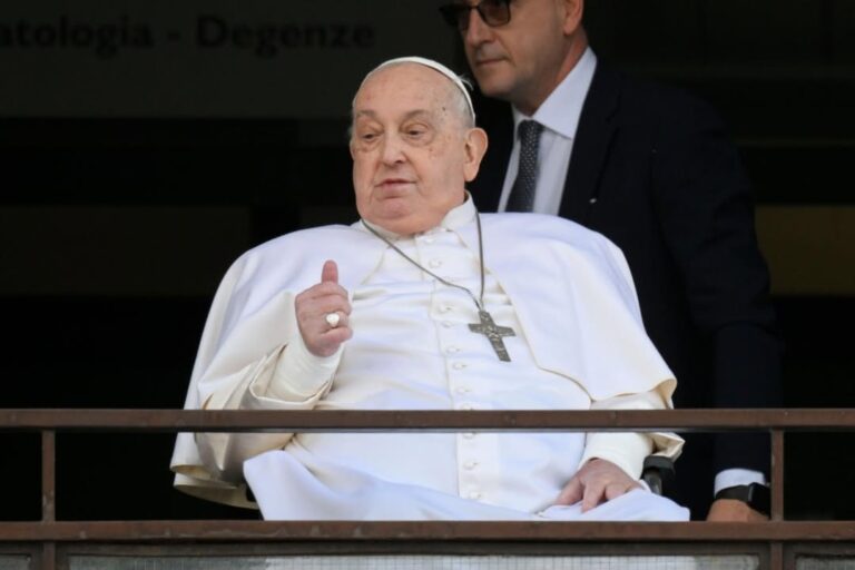 El papa Francisco en medio de una de sus apariciones públicas en la Santa Sede