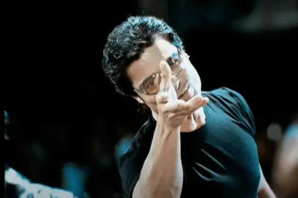 Chayanne en el video de "Torero"