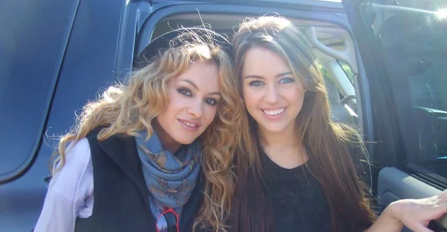 Myley y Paulina