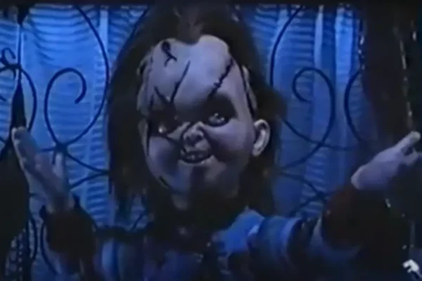 El cine de terror está de duelo: Murió Ed Gale, el actor detrás de «Chucky» Chuky