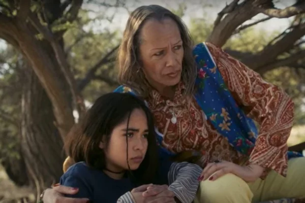 ¡La rompió! : Chilena “La misteriosa mirada del flamenco” se impuso en Cannes Una imagen del filme que nos traslada al Chile de los años 80'