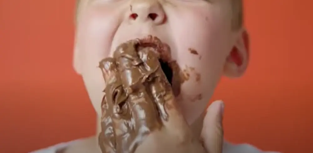 Chocolate, en el tridente de los alimentos para alargar la vida 2 Chocolate nina