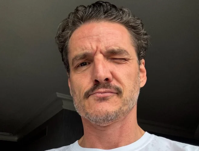 Pedro Pascal, invencible en Instagram: Suma casi 2,5 millones de "Me gusta" por nueva portada 2 Pedro Pascal ojo cerrado