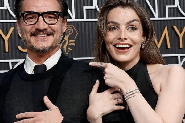 Pedro Pascal según su hermana Lux: «Un hombre íntegro, sensible y bello» Pedro Pascal junto a su hermana Lux