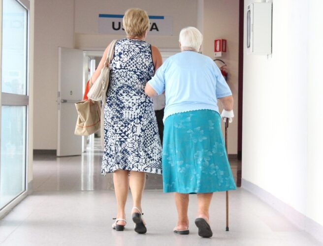 Adultos mayores: Geriatra detalla cómo protegerlos del intenso frío con temperaturas de -1 y más bajas 3 Adultos mayores 2