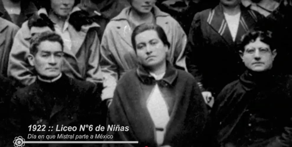Nuestra brillante Gabriela Mistral, tributada con especial en aniversario 80 de su Nobel 2 Gabriela Mistral en Requiem de C