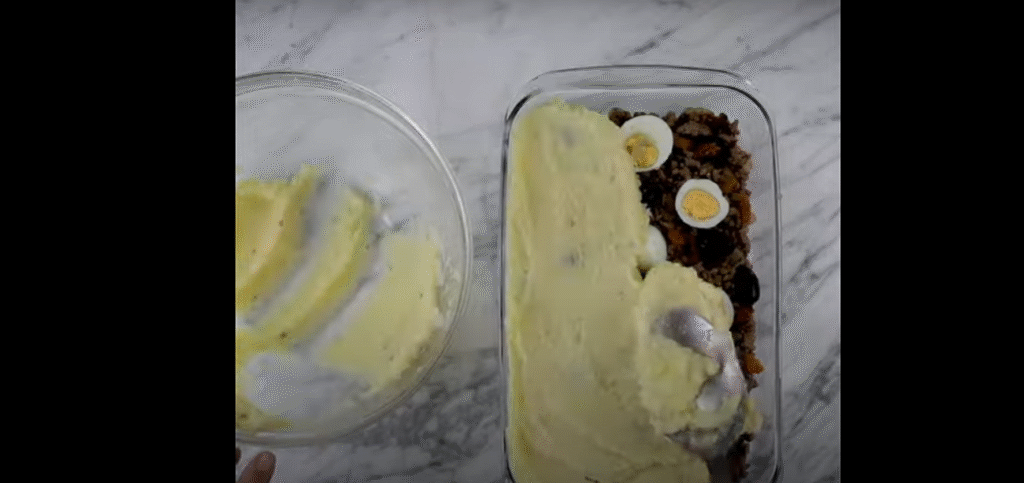 Pastel de papas, la irresistible receta que podrás preparar en 60 minutos 4 Pastel de papas armada